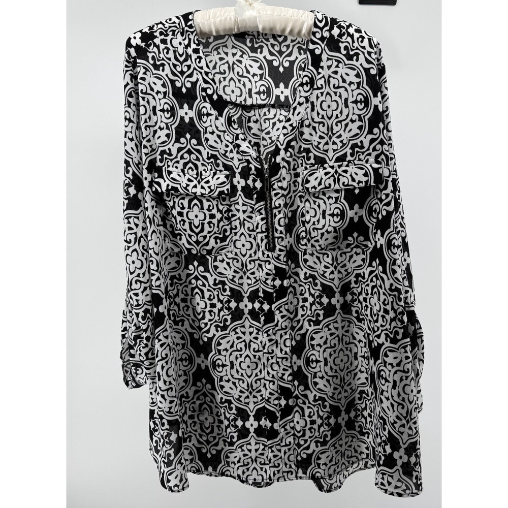 Womens Boho Tunic Blouse 2X Black White Damask Print Zip Front Roll Tab Flowy